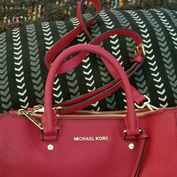 Michael Kors Red Satchel w/ long strap - Picture 2 of 4